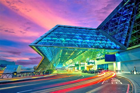 타이베이 공항: 공항에서 만나는 예술과 기술의 조화